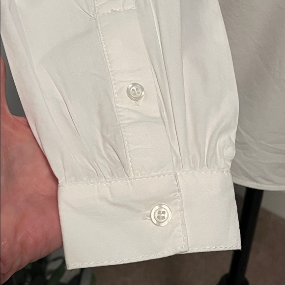 H&M Cropped White Buttondown - Picture 5 of 12